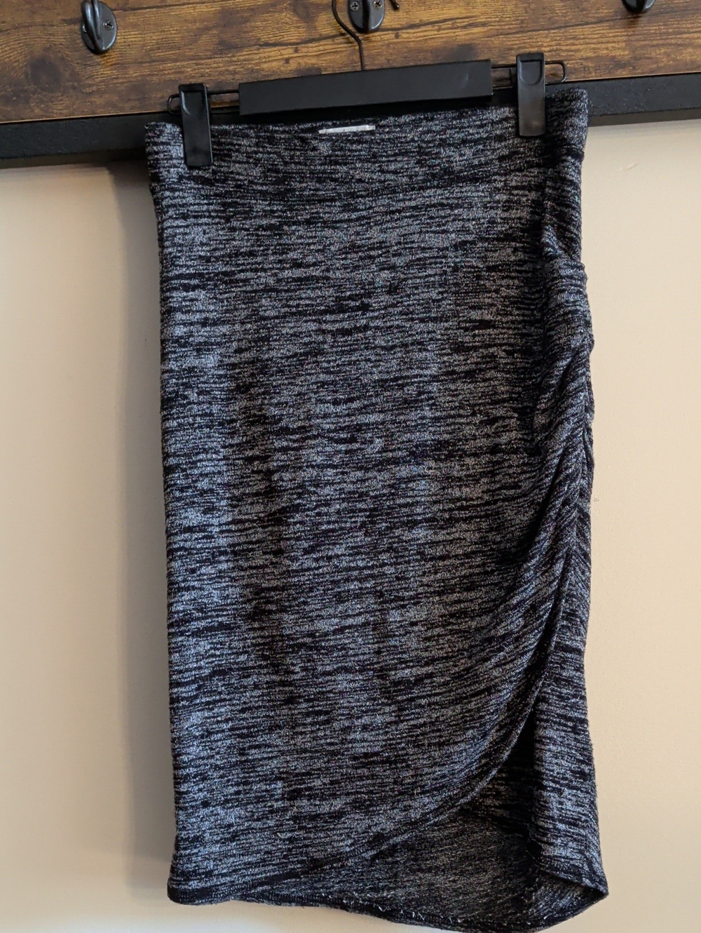 Wilfred Black and Gray Marled Ruched Pencil Skirt